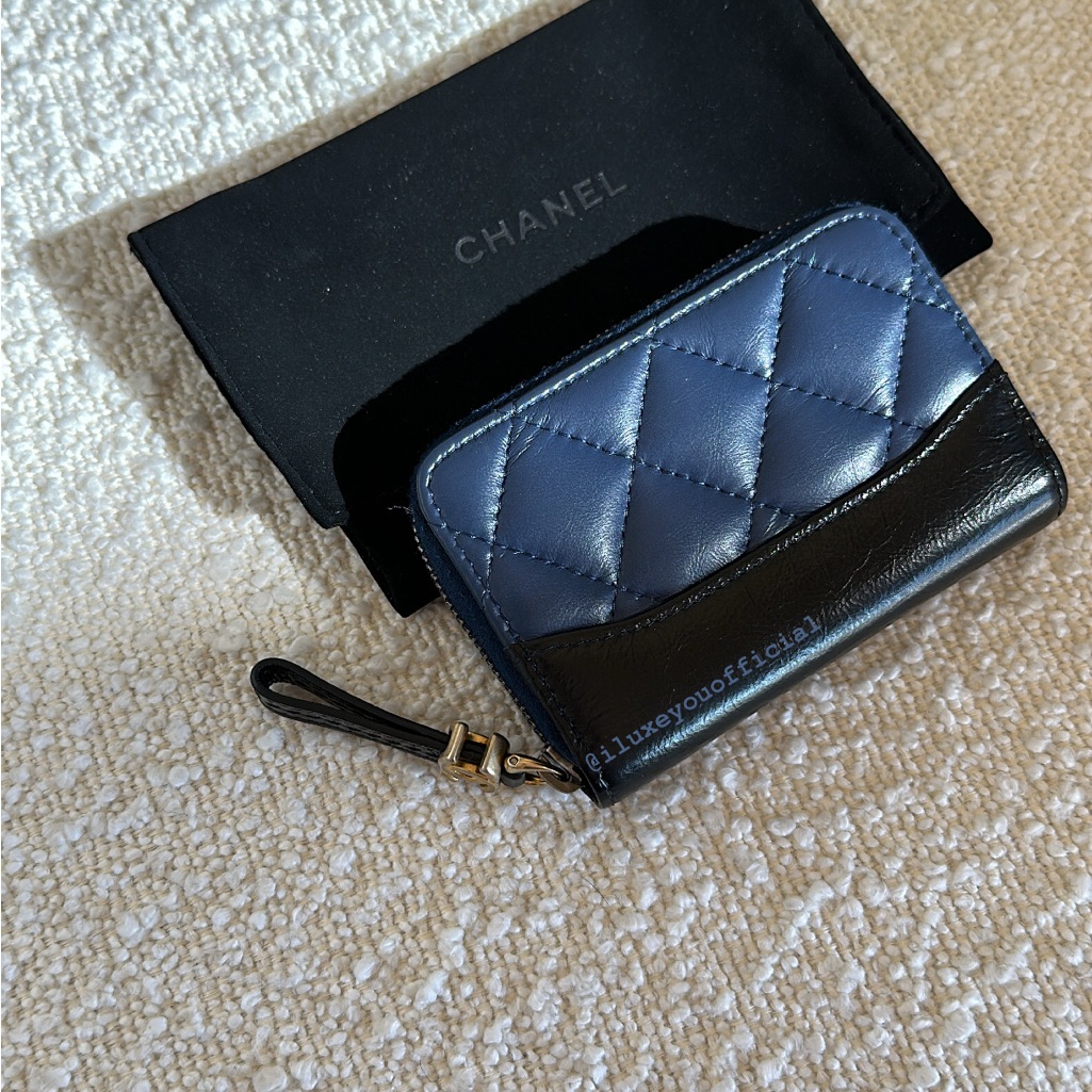 Authentic Chanel Gabrielle Zippy Card Holder Blue Black Cc